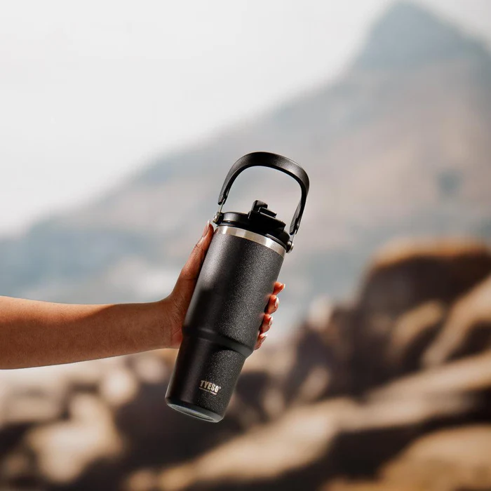 tyeso-stainless-steel-tumbler-black-insulated-cups_700x700